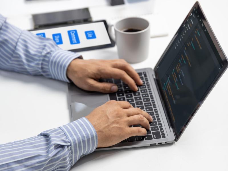 Desk computer